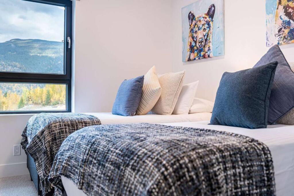 Bluebird Daze By Revelstoke Vacations Apartman Kültér fotó