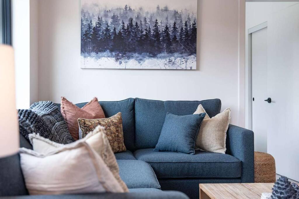Bluebird Daze By Revelstoke Vacations Apartman Kültér fotó