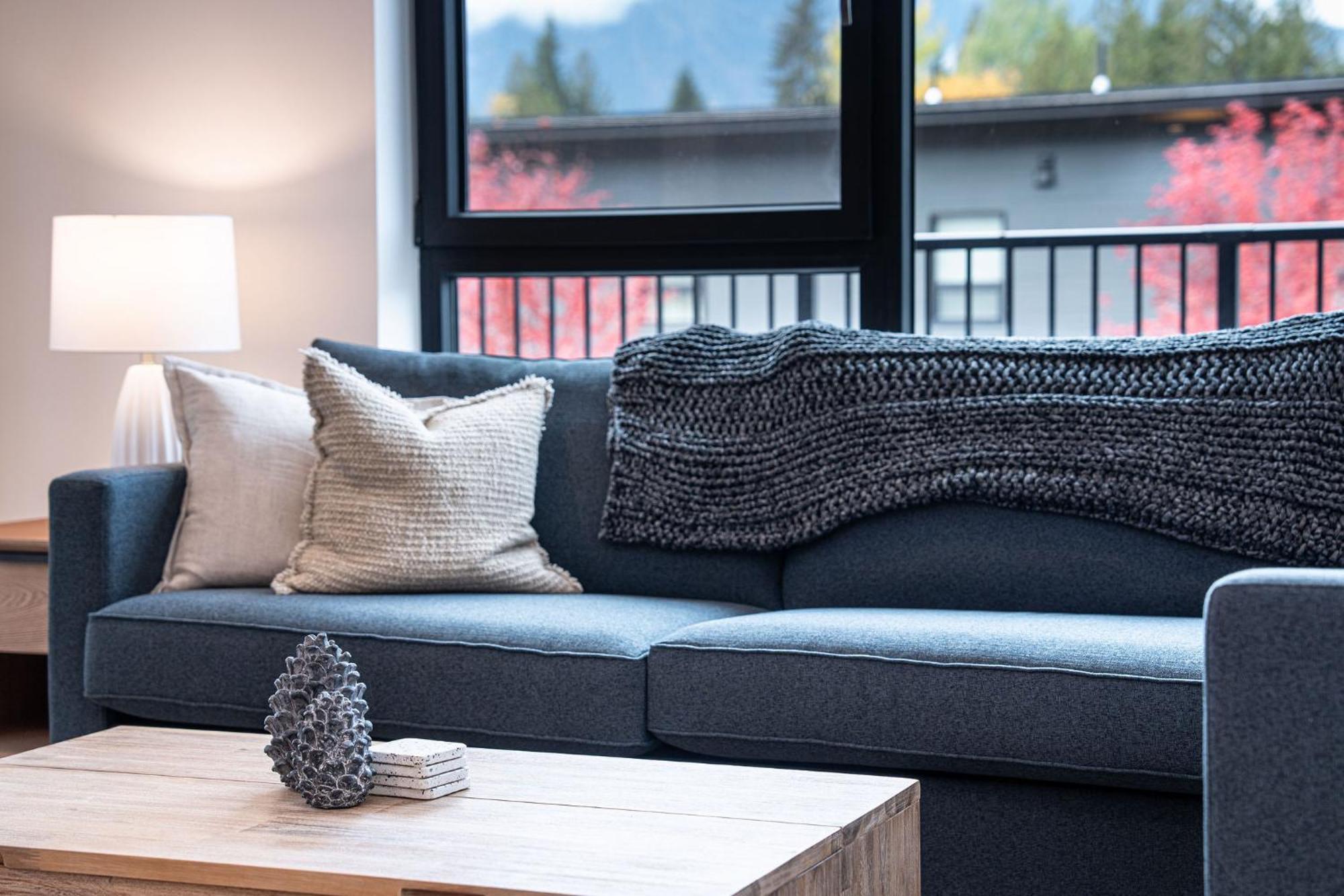 Bluebird Daze By Revelstoke Vacations Apartman Kültér fotó