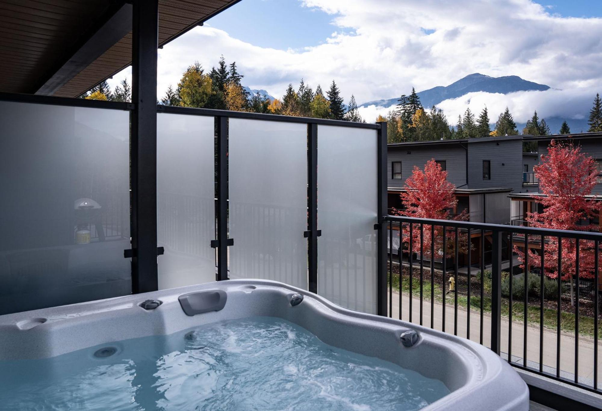 Bluebird Daze By Revelstoke Vacations Apartman Kültér fotó